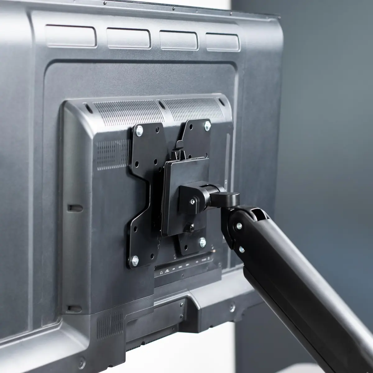 VIVO Large Adapter VESA Mount Kit | Quick Release Bracket for LCD & TV, Supports 32.2 lbs, Removable VESA Plate, Wall & Stand Mounting - view 8
