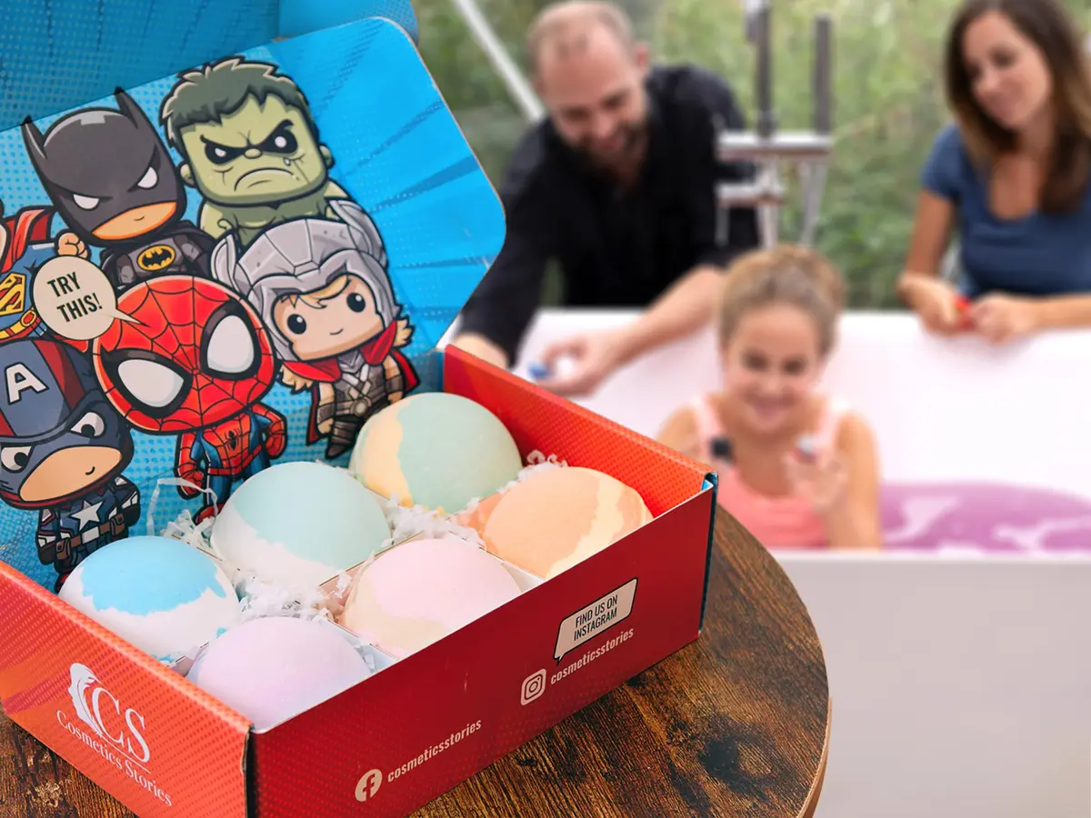 Cosmetics Stories Superhero Bath Bombs with Toys Inside for Kids, 6-Pack 37oz (1.17kg) | Organic Essential Oils & Surprise Figures - view 7