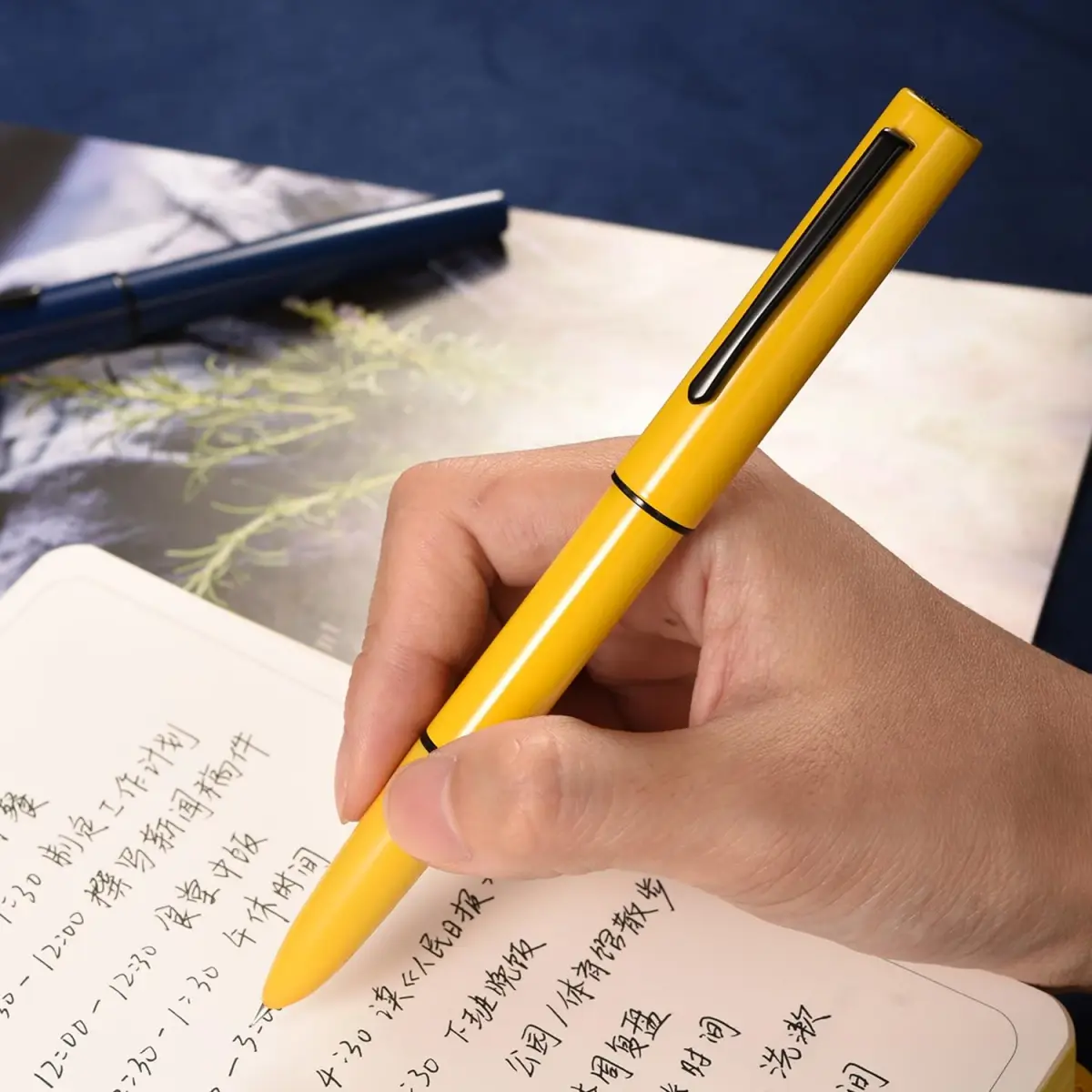 HONG DIAN C1 Fountain Pen Extra Fine Nib, Dark Blue & Classic Retro Design Metal Pen with Ink Converter (140mm, 26.5g) - view 9