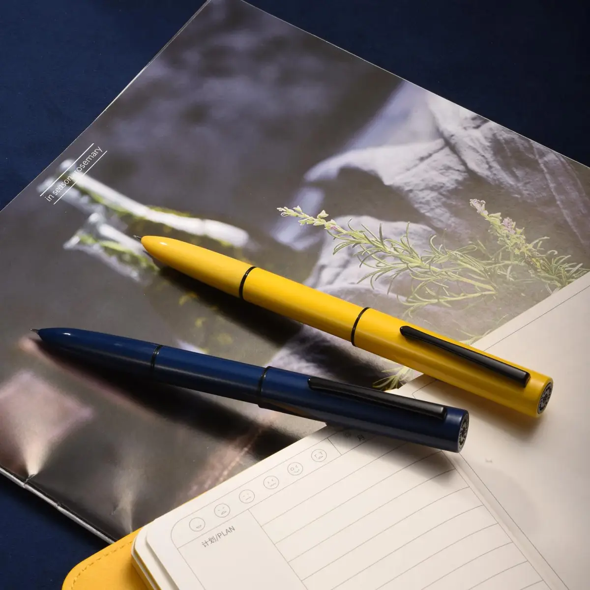 HONG DIAN C1 Fountain Pen Extra Fine Nib, Dark Blue & Classic Retro Design Metal Pen with Ink Converter (140mm, 26.5g) - view 4