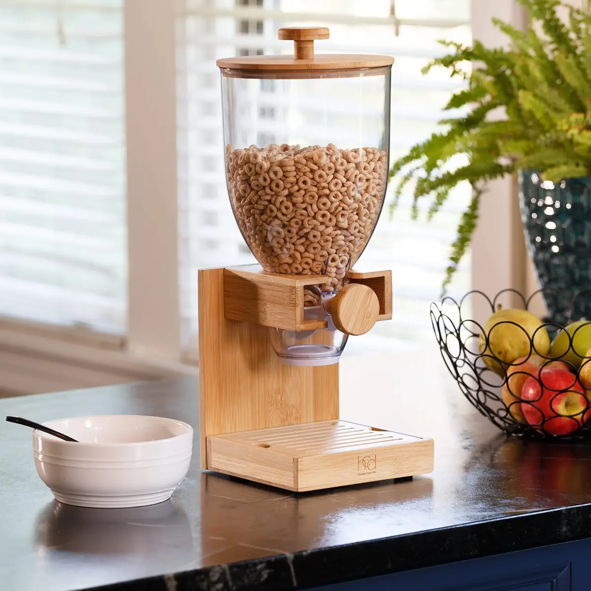 ZevrO Bamboo Cereal Dispenser with Airtight Lid 1.5 L (17.5 oz) | Portion Control for Dry Foods - view 3