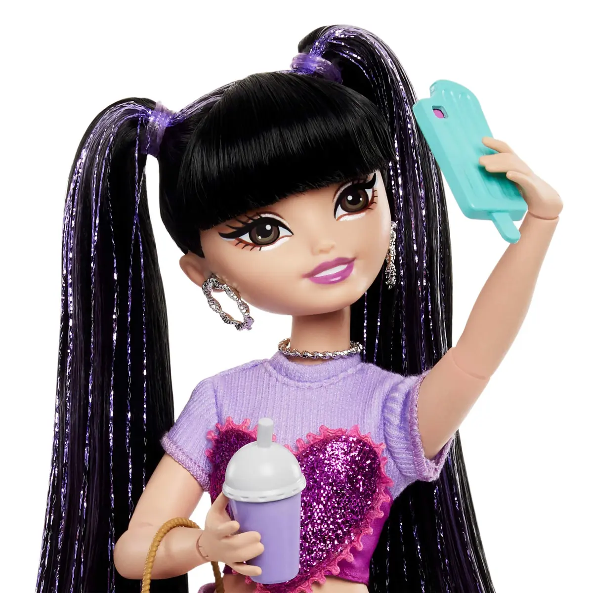 Barbie Dream Besties Renee Doll and Accessories with 11 Pieces | Ages 4+ - view 4