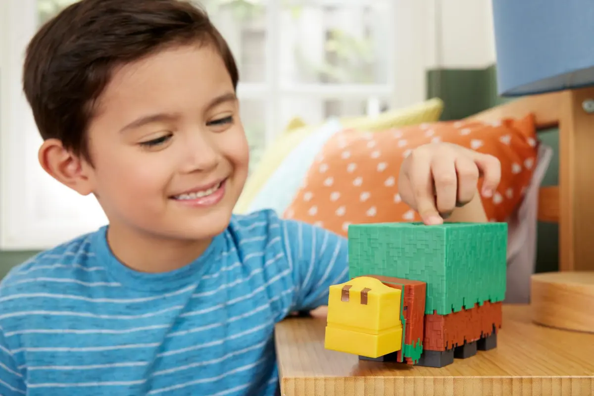 Mattel Minecraft Sniffer Action Figure 3.25-inch | Game-Accurate Sounds & Pixelated Design - view 2
