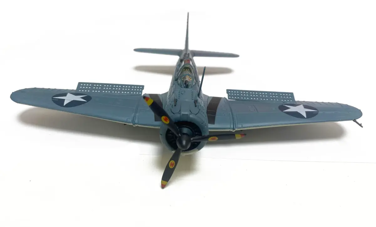 wltk Douglas SBD Dauntless 1/72 Diecast Aircraft Model | WWII Naval Scout & Dive Bomber - view 3