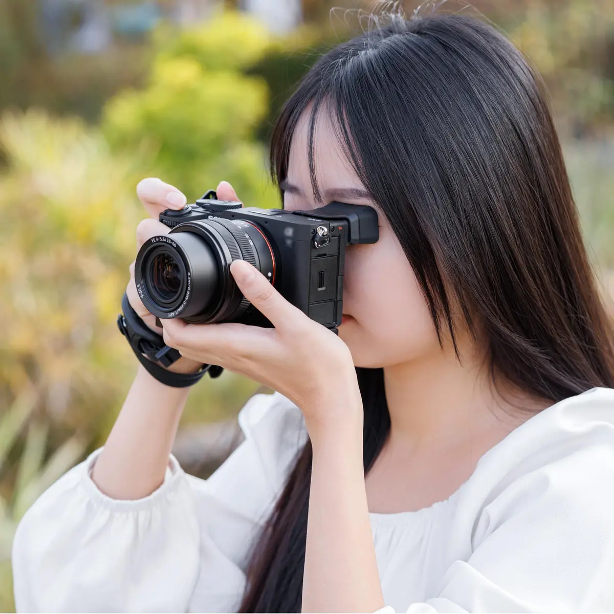 Kiorafoto Extended Eyecup for Sony Alpha A7CII A7CR Cameras | Blocks Stray Light & Protects Viewfinder - view 8