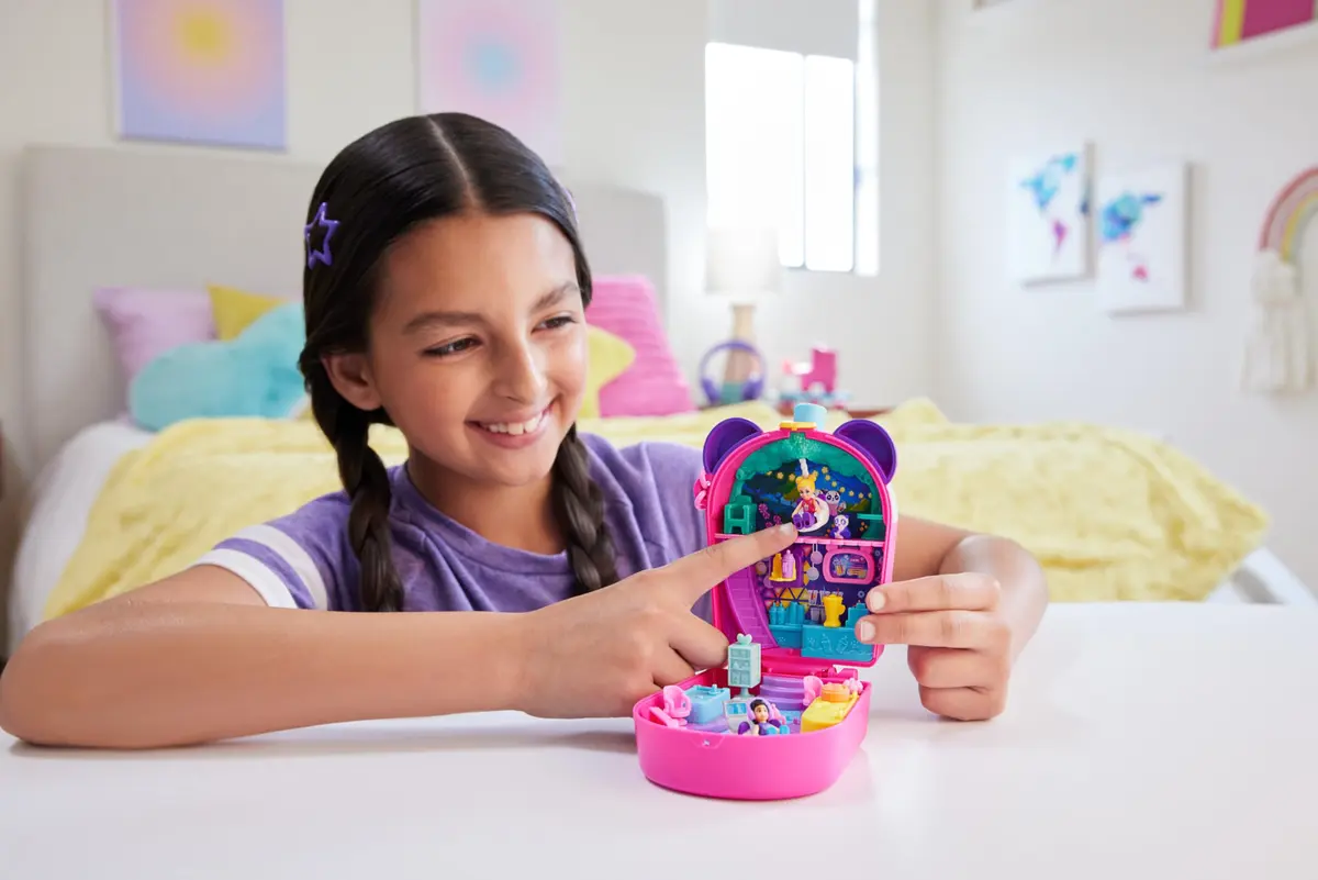Polly Pocket Bubble Tea Panda Playset with 2 Micro Dolls & Accessories | Compact Animal Toy for Kids 4+ - view 2