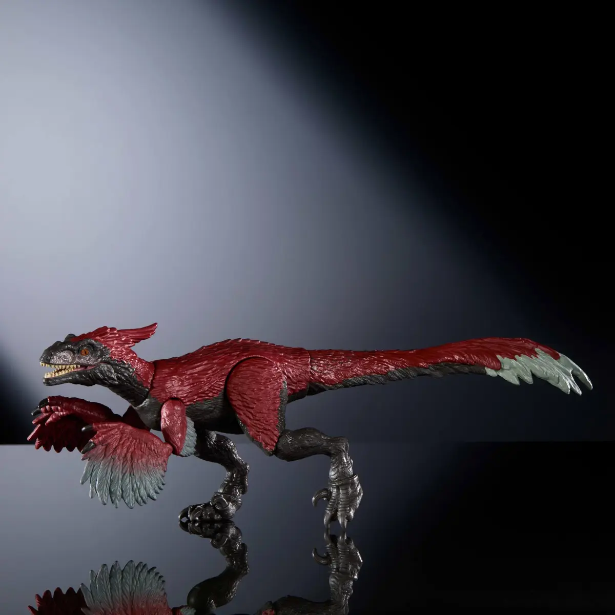 Mattel Jurassic World Hammond Collection Pyroraptor Dinosaur Figure 20.8 cm (8.2 inches) | Highly Posable Action Figure with Glass Eyes & Wired Tail - view 2