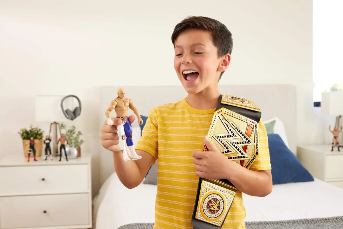 Mattel WWE Undisputed Universal Championship Title Belt Accessory for Kids | 3+ ft Long, Adjustable, Authentic Style - view 2