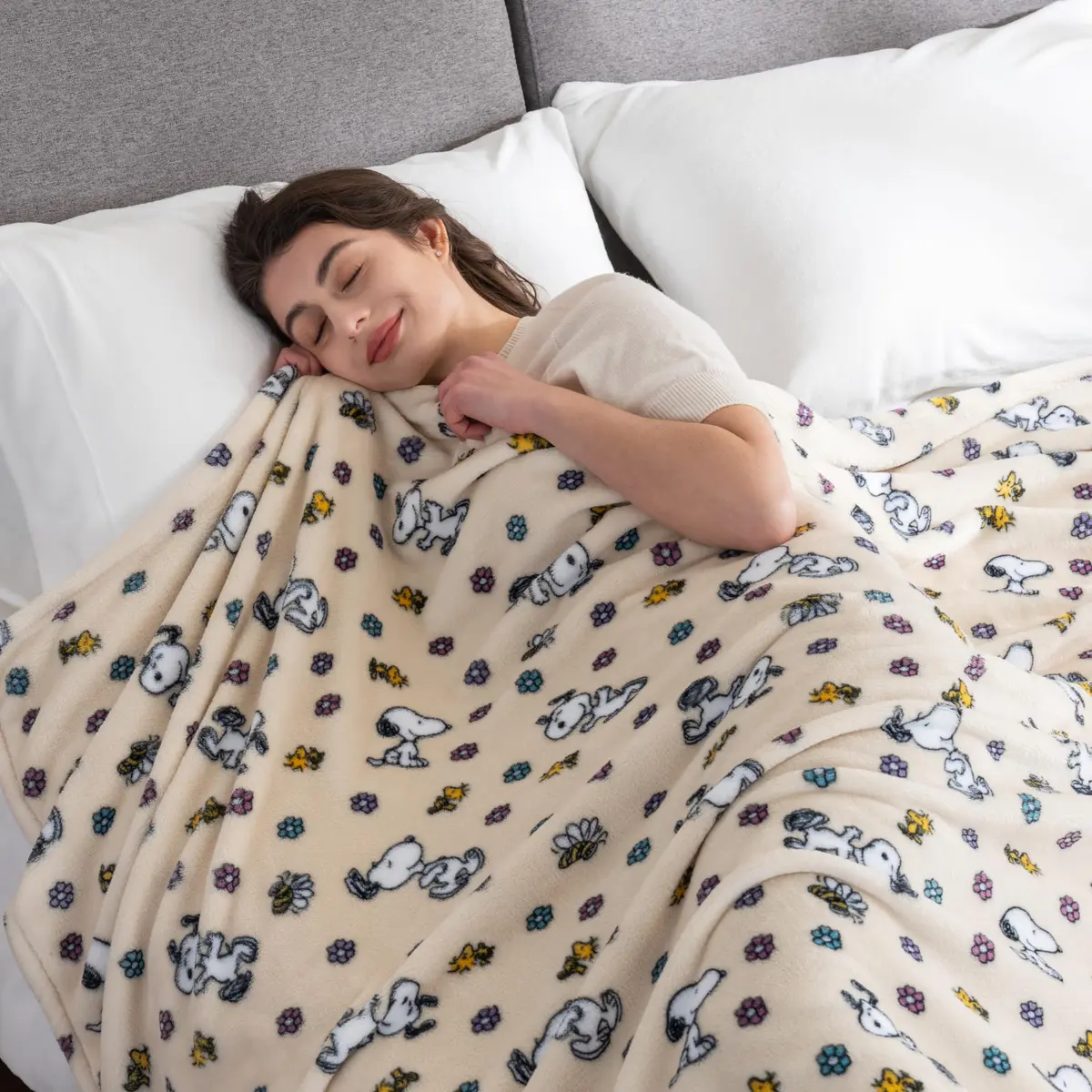 Berkshire Blanket Peanuts® VelvetLoft® Snoopy Plush Blanket Twin 60 in x 90 in | Official Peanuts® Product - view 3
