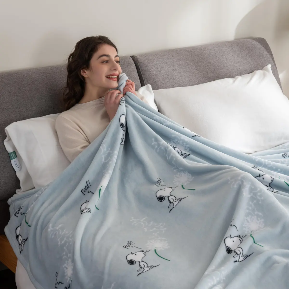 Berkshire Blanket Peanuts® VelvetLoft® Snoopy Plush Blanket Twin 60 in x 90 in | Official Peanuts® Product - view 4