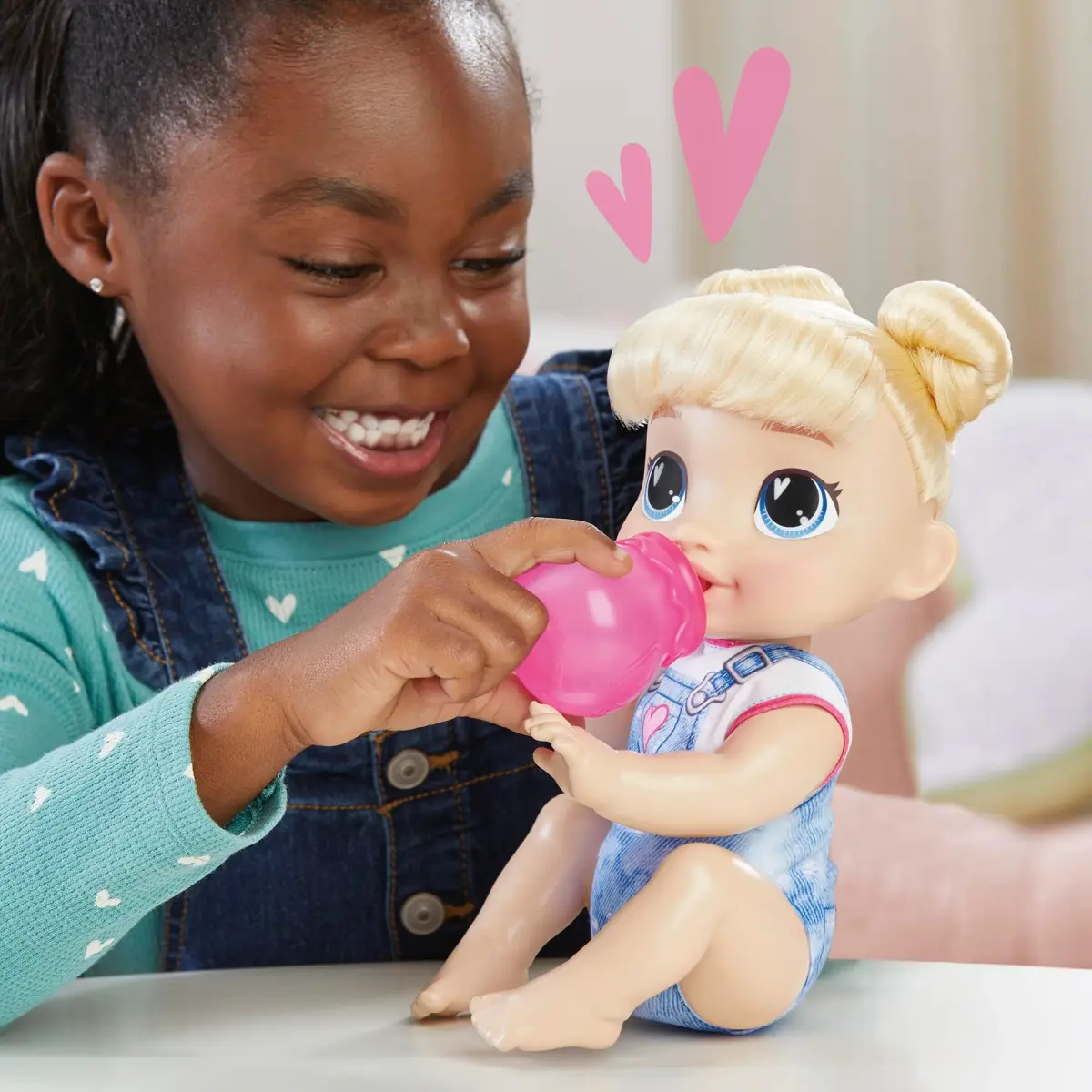 Baby Alive Crawl 'n Play Harper Hugs Electronic Crawling Doll 27cm (10.75 Inches) | Interactive Toy with 40+ Sounds - view 6