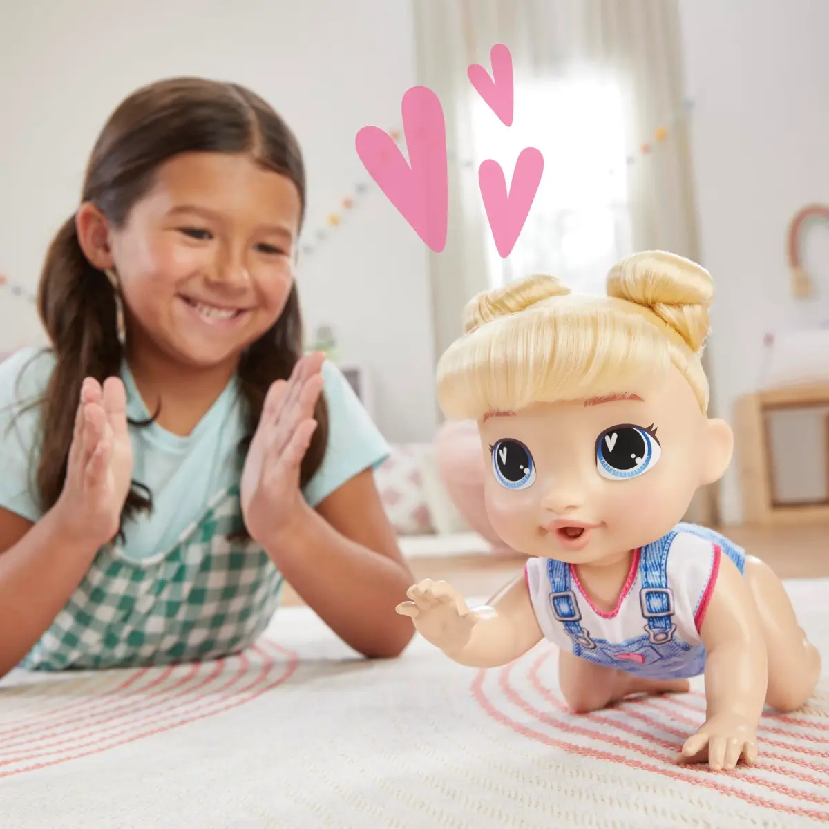 Baby Alive Crawl 'n Play Harper Hugs Electronic Crawling Doll 27cm (10.75 Inches) | Interactive Toy with 40+ Sounds - view 9