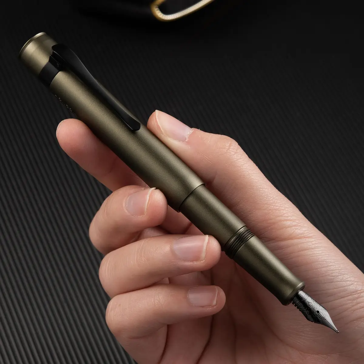 HONG DIAN M2 Black Forest Mini Fountain Pen, Caramel Brown | Smooth Ink Flow Writing Instrument - view 8