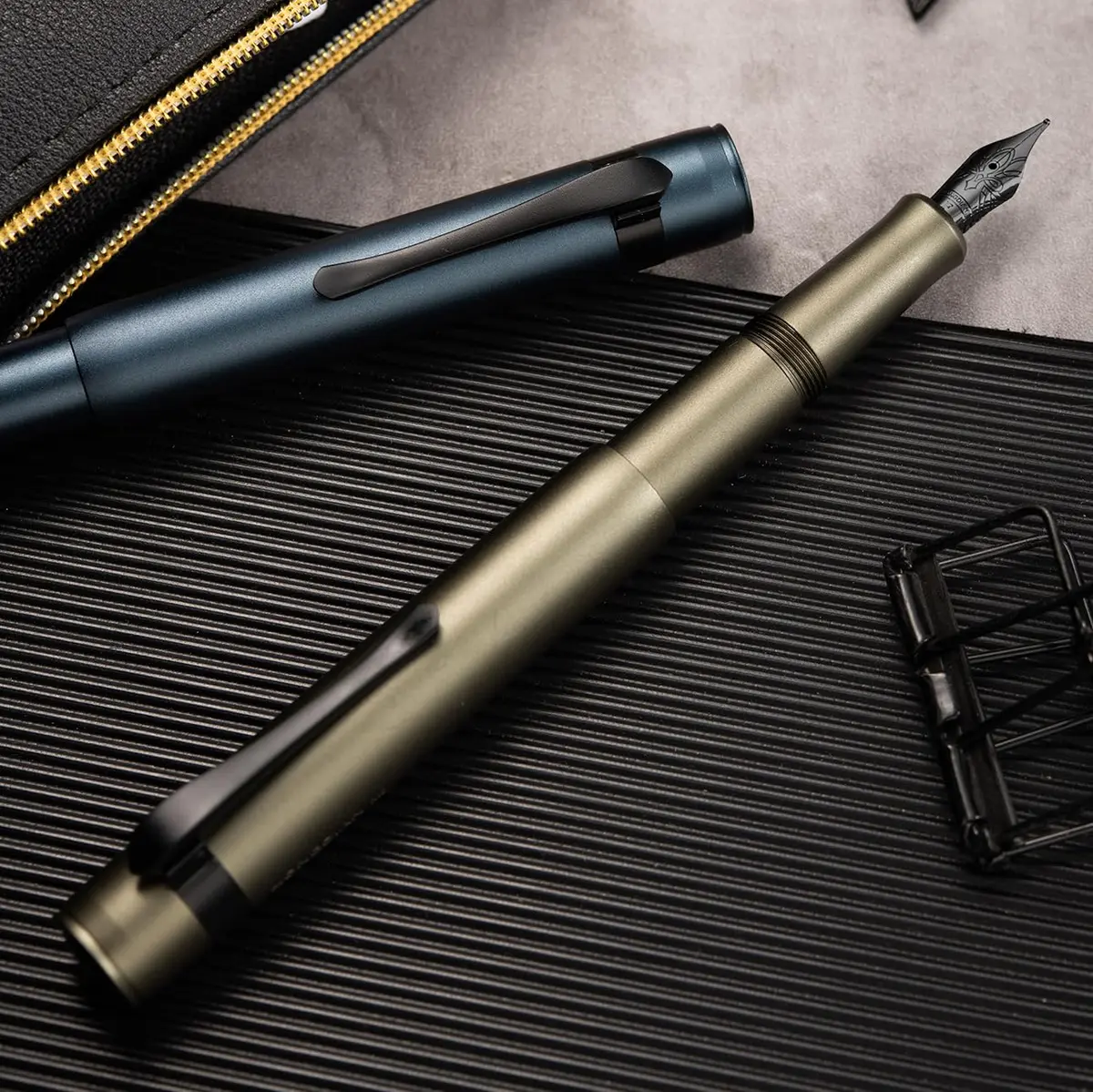 HONG DIAN M2 Mini Fountain Pen, Extra Fine Soft Nib, 105mm (4.13 in) Aluminium Body | Smooth Ink Flow for Students & Professionals - view 8