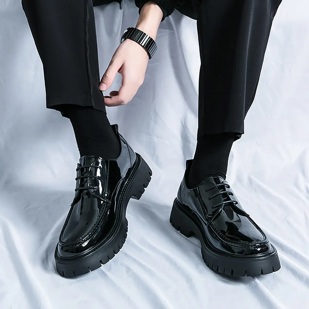 MVIOBUY Men's Black Leather Platform Lace Up Loafers | Size 8.5 Wide (24 cm) - view 5