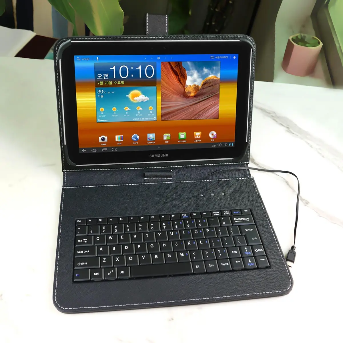 ENJOY-UNIQUE Black QWERTY Keyboard Case for 9.7-11 inch Tablets | USB-C Port, PU Leather, Universal Fit - view 2