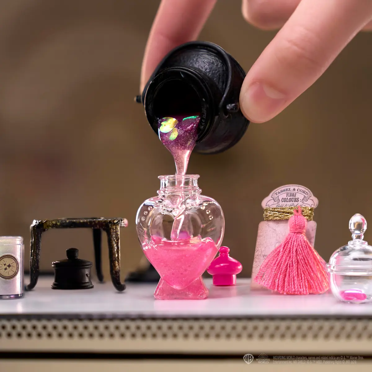 MGA's Miniverse Harry Potter Make It Mini Potions Blind Box Collectible | Resin Crafting Art Kit for Ages 8+ - view 2