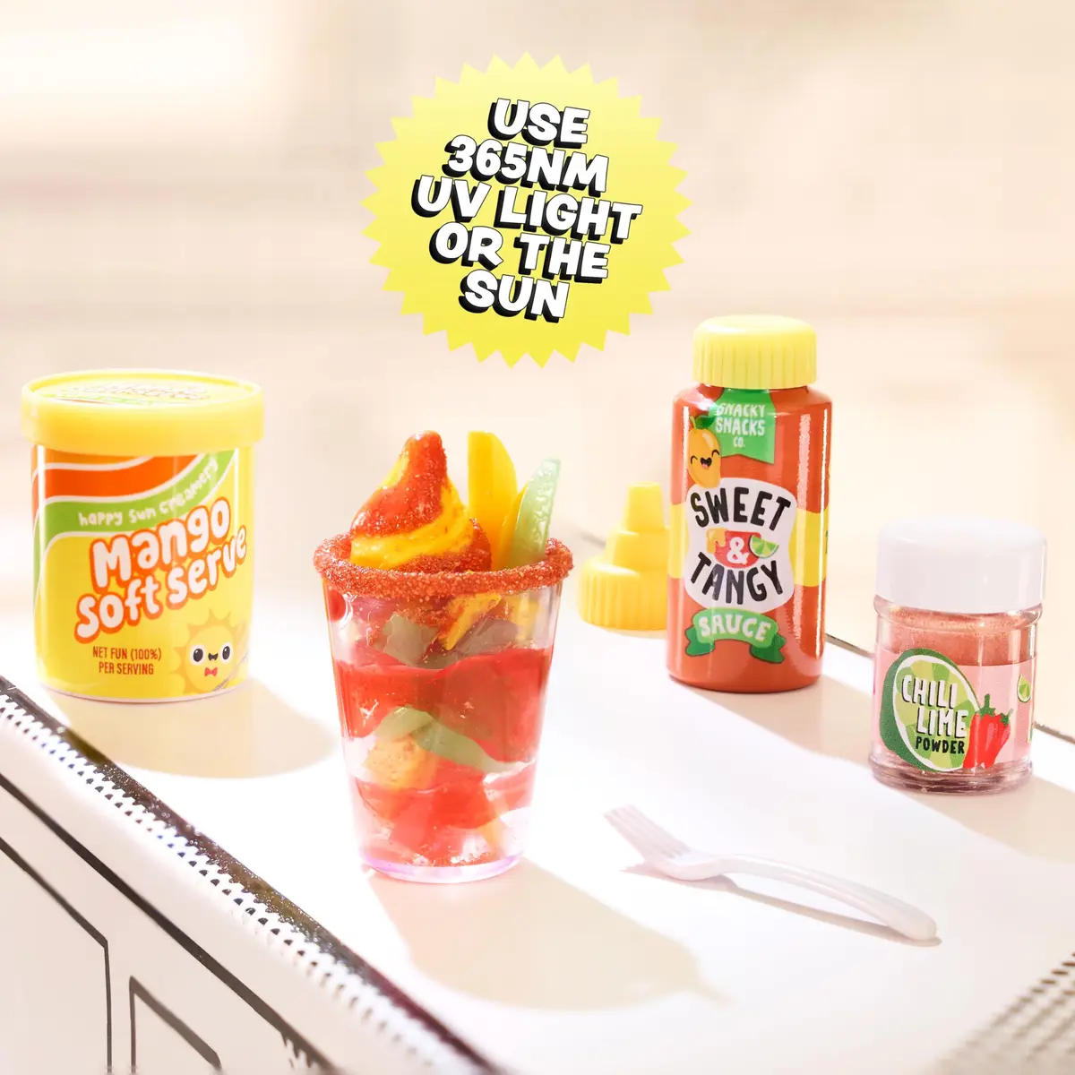 MGA's Miniverse Make It Mini Cafe Series 4 | DIY Resin Play Collectibles for Kids 8+ - view 3
