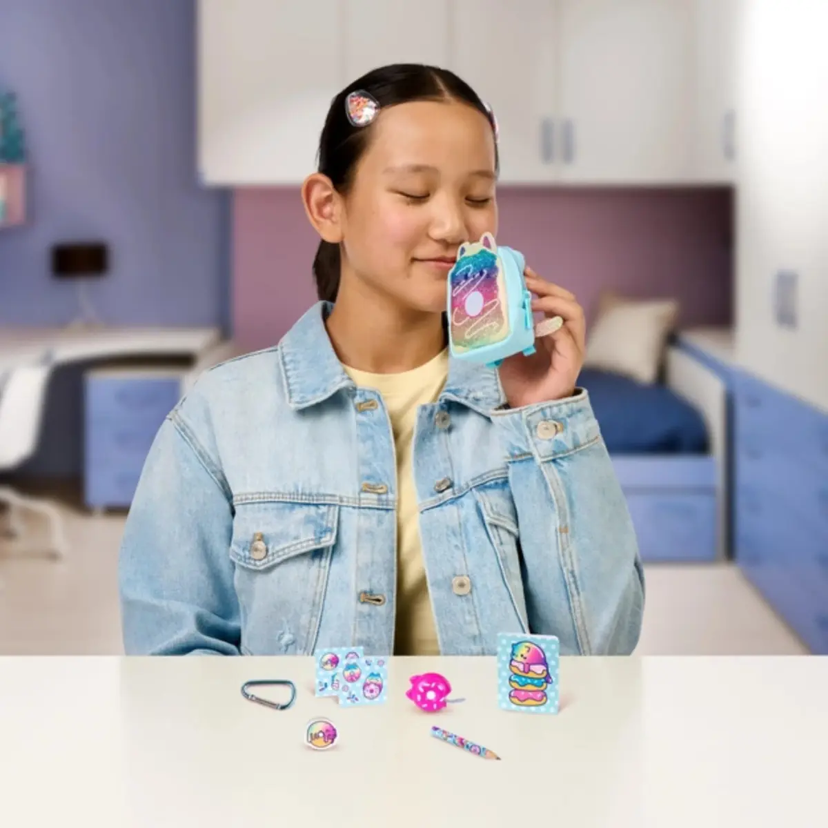 REAL LITTLES Scented Surprise Micro Backpacks 6-Pack | Food Themed with 5 Scented Stationery Surprises Each - view 3