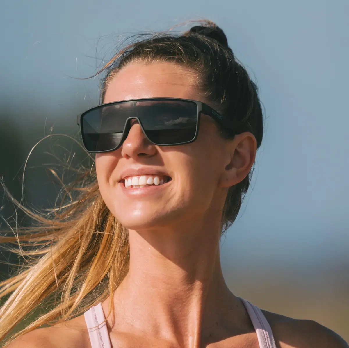 Tifosi Sanctum Sunglasses Large Fit UV Protection | Style & Performance (70-120 chars) - view 3