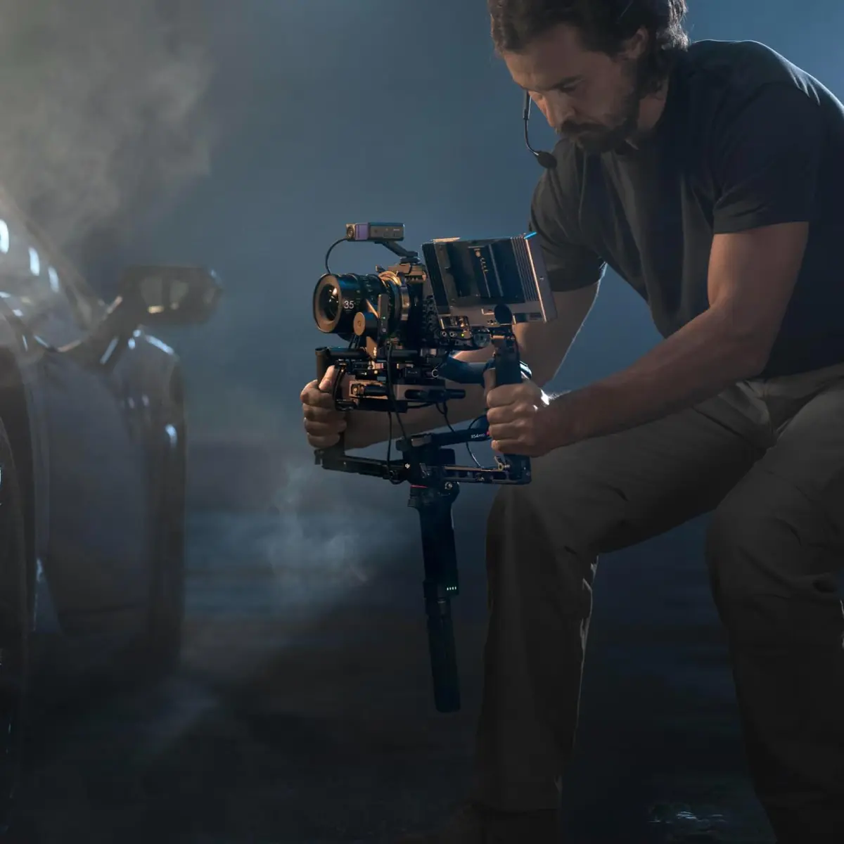 DJI RS 4 Pro Combo Gimbal Stabilizer for DSLR & Cinema Cameras | 4.5kg Payload, Vertical & Horizontal Shooting - view 7