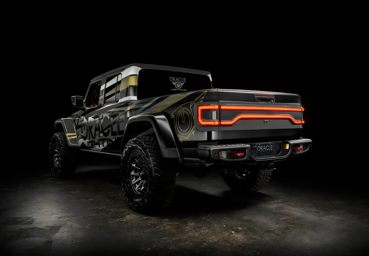 ORACLE Racetrack Flush Style LED Tailgate Panel for Jeep Gladiator 2020-2024 | Unique Racetrack Design & Easy DIY Fit - view 4