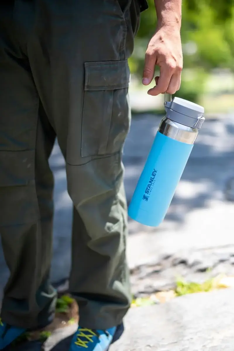 STANLEY Quick Flip GO Bottle 24 oz (710 ml) | Insulated Stainless Steel Water Bottle - view 4