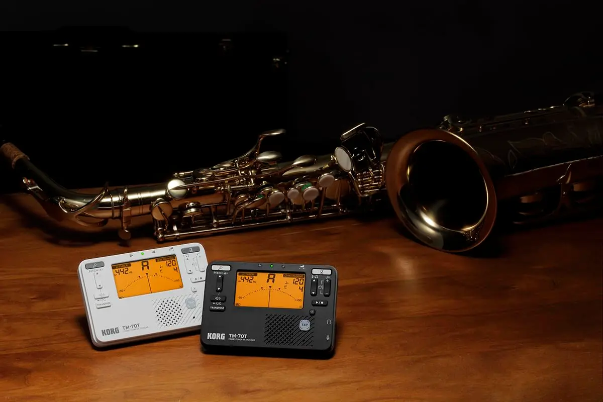 KORG TM-70T Tuner and Metronome with Sound Out, Transpose & Chromatic Modes - White | Compact, Accurate & Versatile - view 4