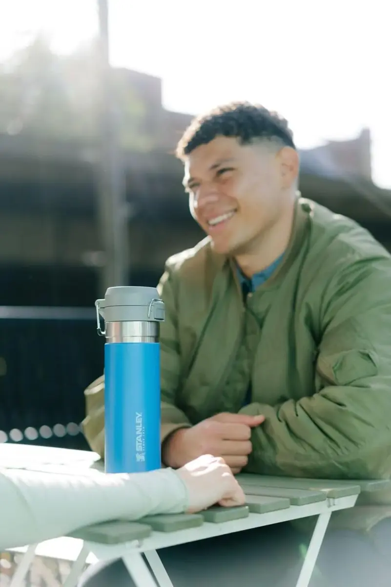 STANLEY Quick Flip GO Bottle 710ml (24 oz) | Insulated Stainless Steel Water Bottle with Leakproof Flip Lid - view 4