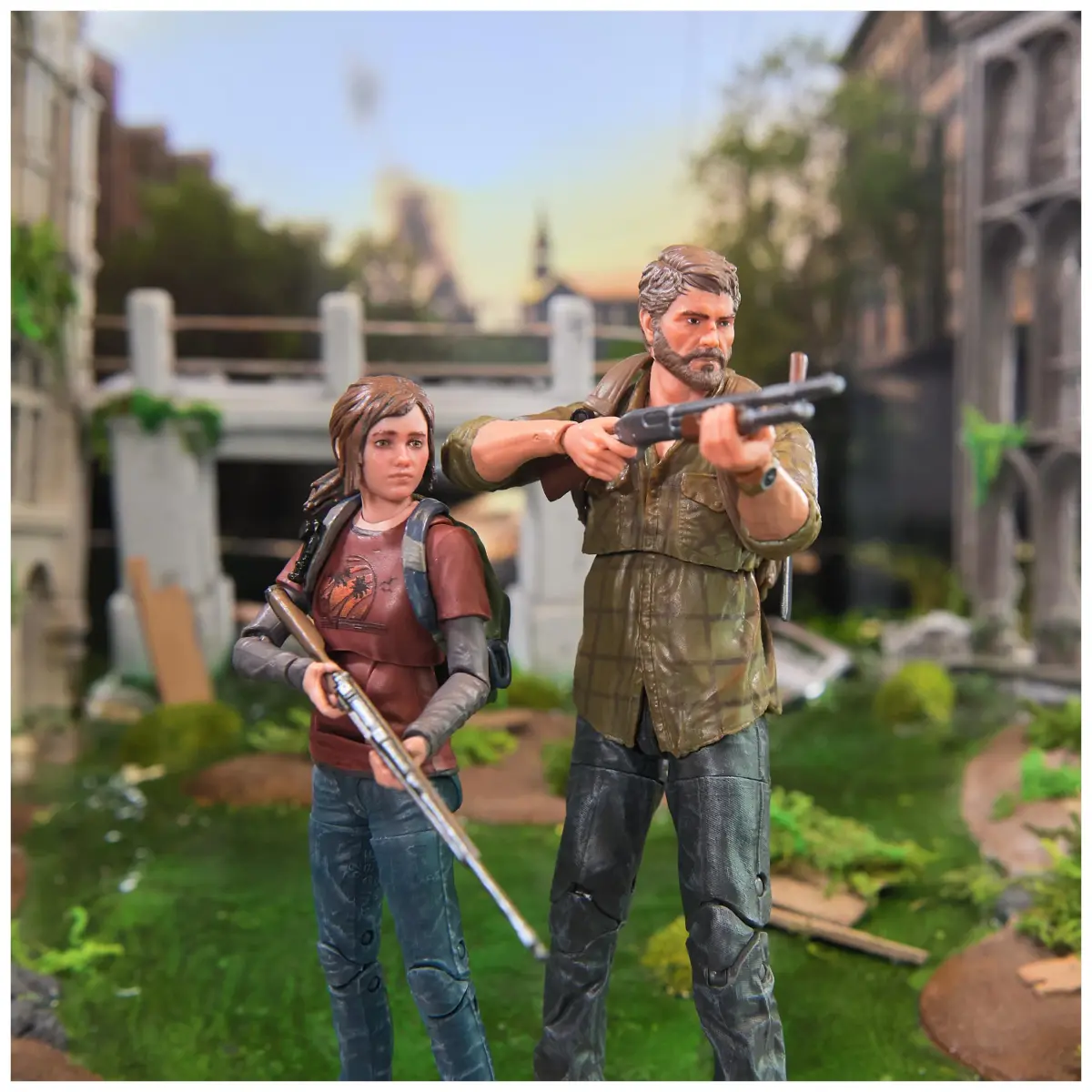 PlayStation The Last of Us Joel & Ellie 6" Deluxe Figure 2-Pack | Collectible Action Figures with 30+ Articulation Points - view 7