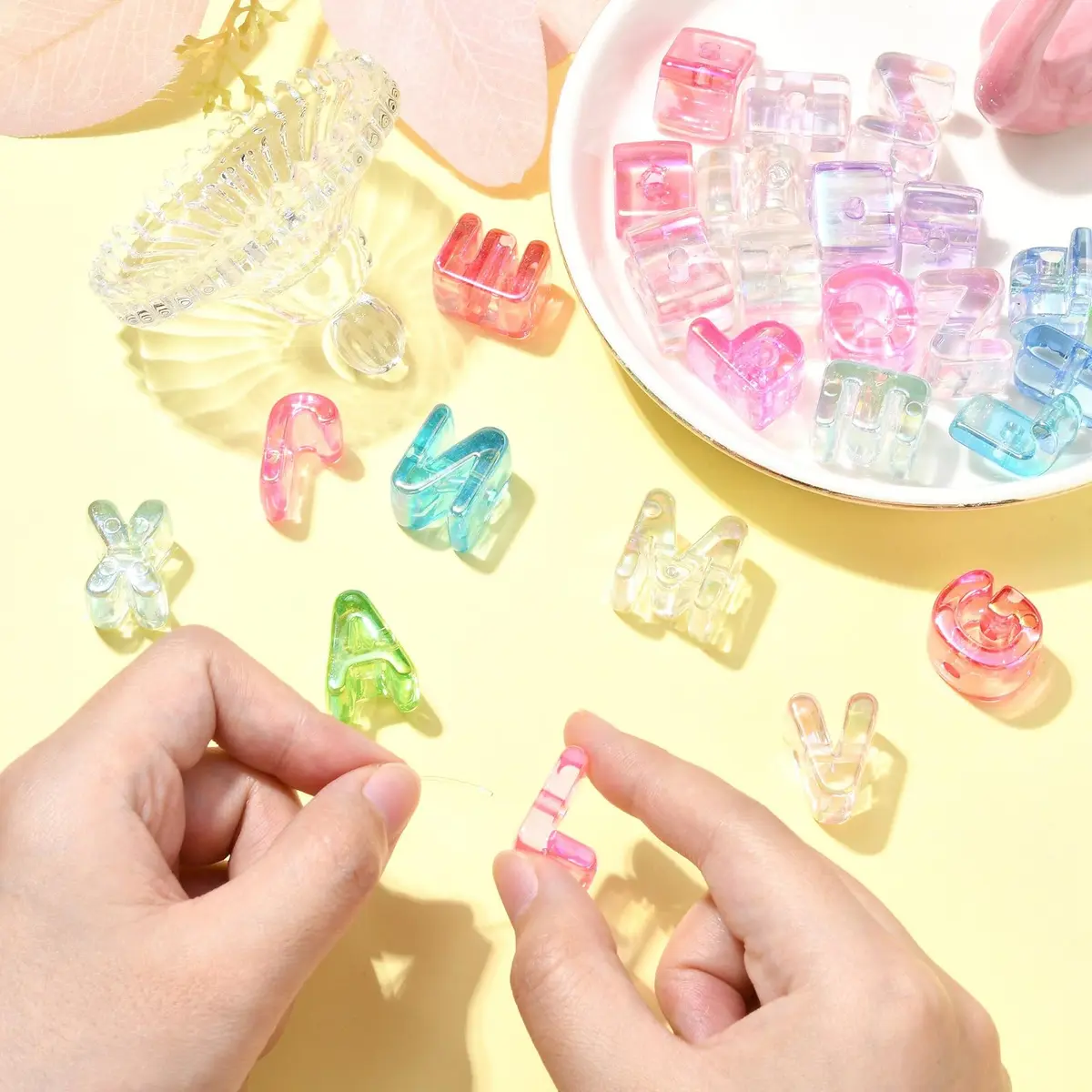 DanLingJewelry 90Pcs Random Acrylic Letter Beads Rainbow Alphabet Spacer Beads, 20-21mm (0.8in) | DIY Jewelry Making Supplies - view 4
