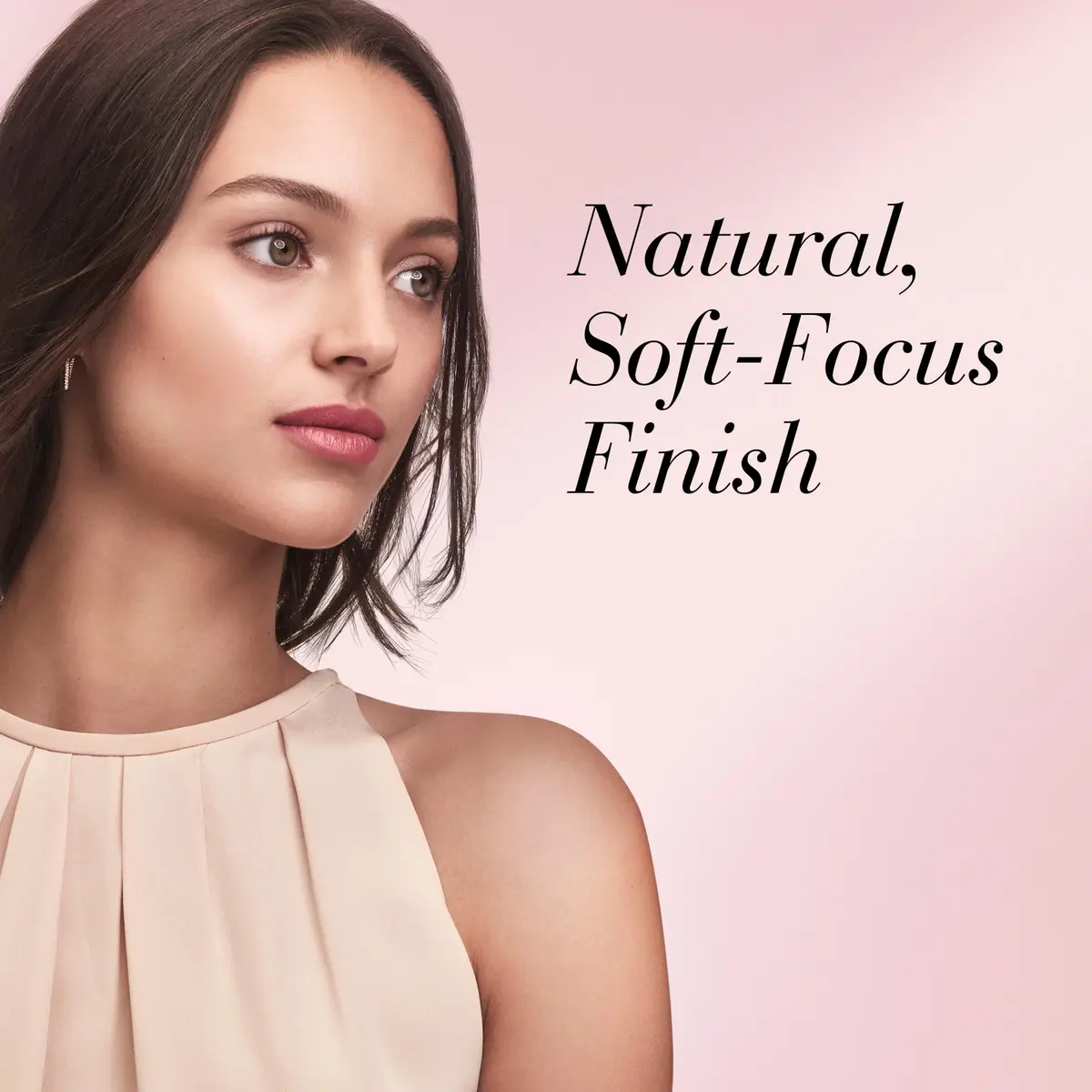 Elizabeth Arden Flawless Finish Skincaring Pressed Powder, Bronze | Sheer, Buildable Coverage with Nourishing Ingredients - view 3