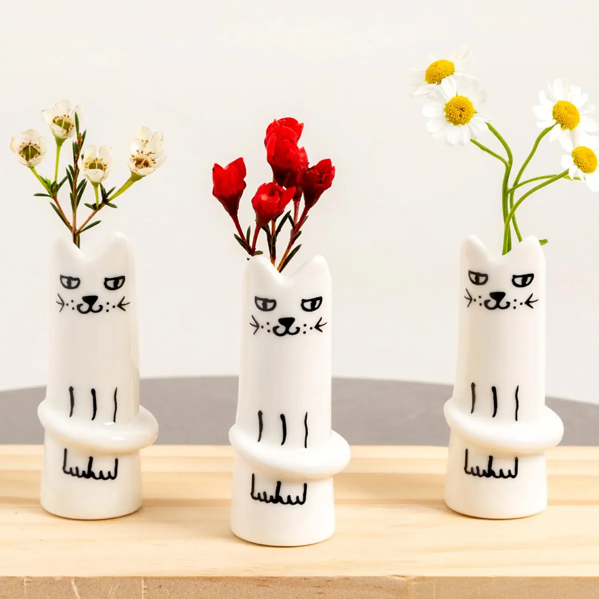 MOUGIGI Set of 3 Cat Flower Vase Bud Ceramic Mini Handmade Tiny Vases | Whimsical Home Decor - main product image