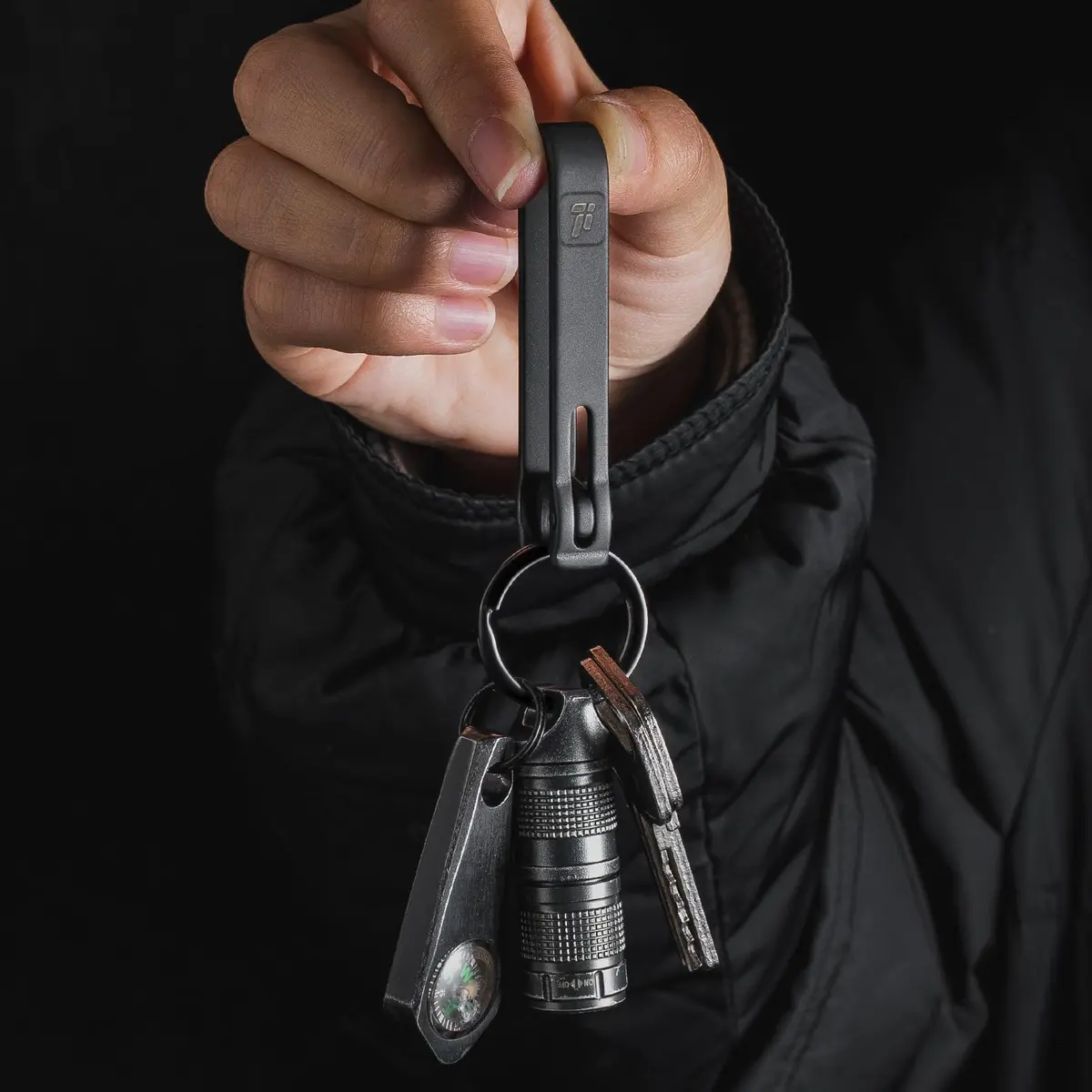 FEGVE Titanium Key Belt Clip | Carabiner Keychain Belt Holder, Rustproof & Secure Lock - view 5