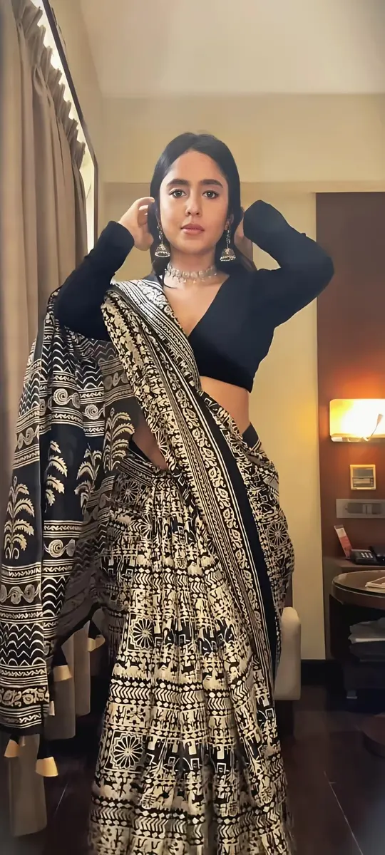 Ethnic Junction Women's Art Silk Kalamkari Print Saree with Blouse Piece, Black & Beige, 5.5m (18 ft) | Traditional Indian Wear - view 4