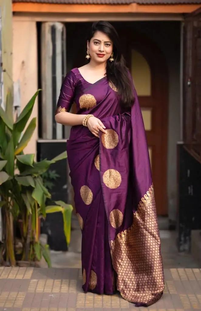 Avantika Fashion Women's Kanjivaram Silk Saree 5.3m | Jacquard & Zari Work, One Size - view 4