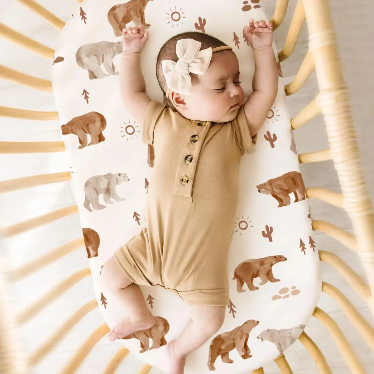 GRSSDER Stretchy Ultra Soft Bassinet Sheet 2 Pack, 81cm x 41cm x 13cm (32" x 16" x 5") | Universal Fit for Oval, Rectangle, Moses Basket Mattresses - view 4