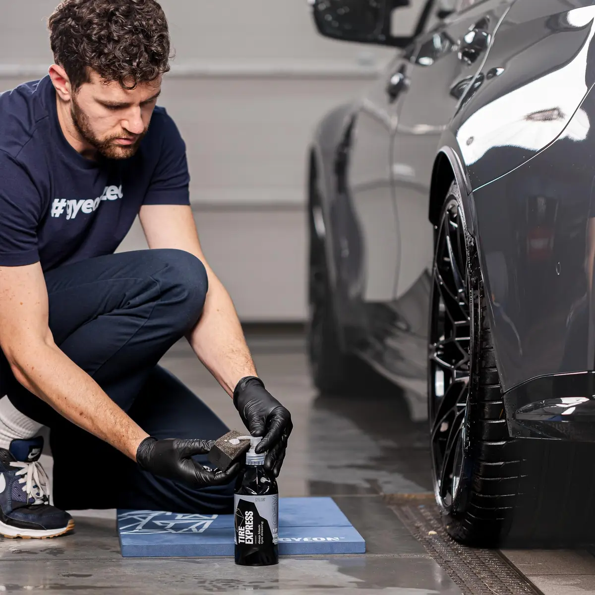 Gyeon Tire Express Satin Tire Shine 500ml | Natural Finish, UV & Water-Repellent - view 9