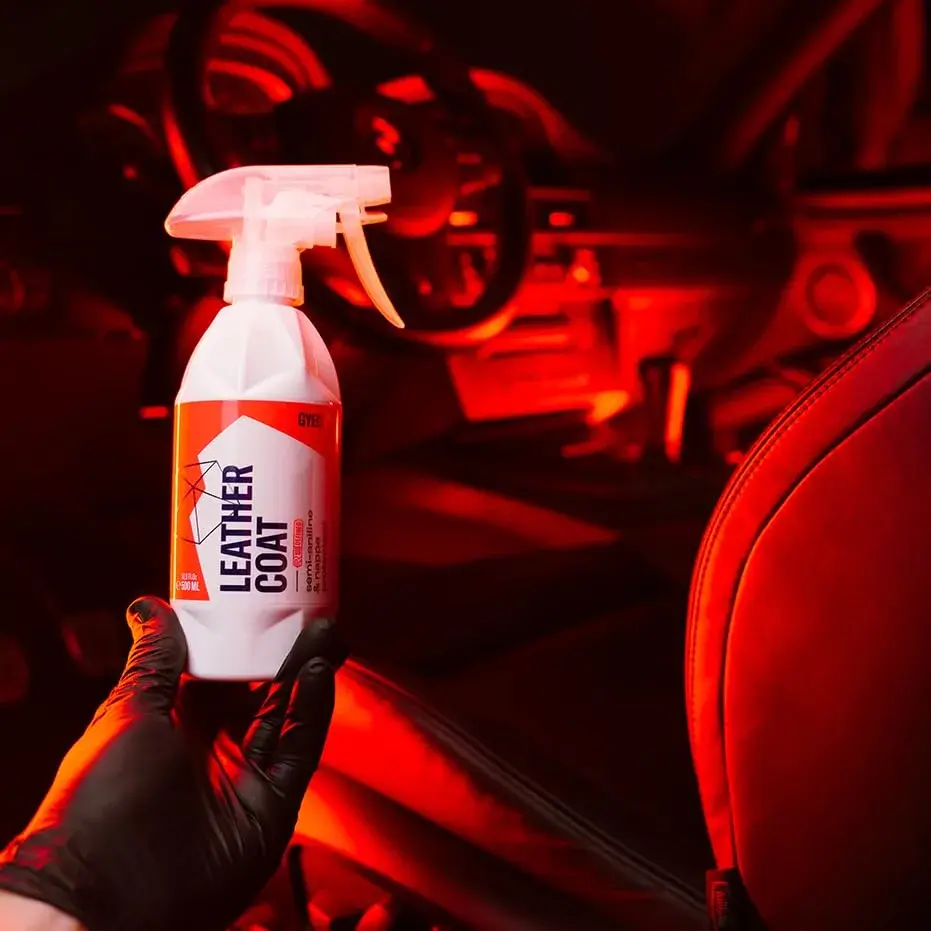 Gyeon Leather Shield EVO Ceramic Leather Coating 500ml (16.9 fl oz) | Hydrophobic Shield for Car Interiors - view 6