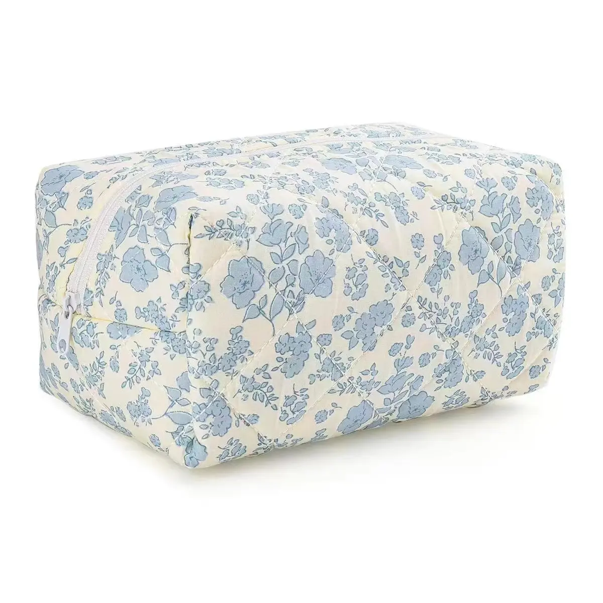 MZLUWM Puffy Coquette Floral Quilted Makeup Bag Large Fashionable Travel Pouch Cute Blue 20cm (7.8" L x 4.7" W x 3.9" H) - main product image