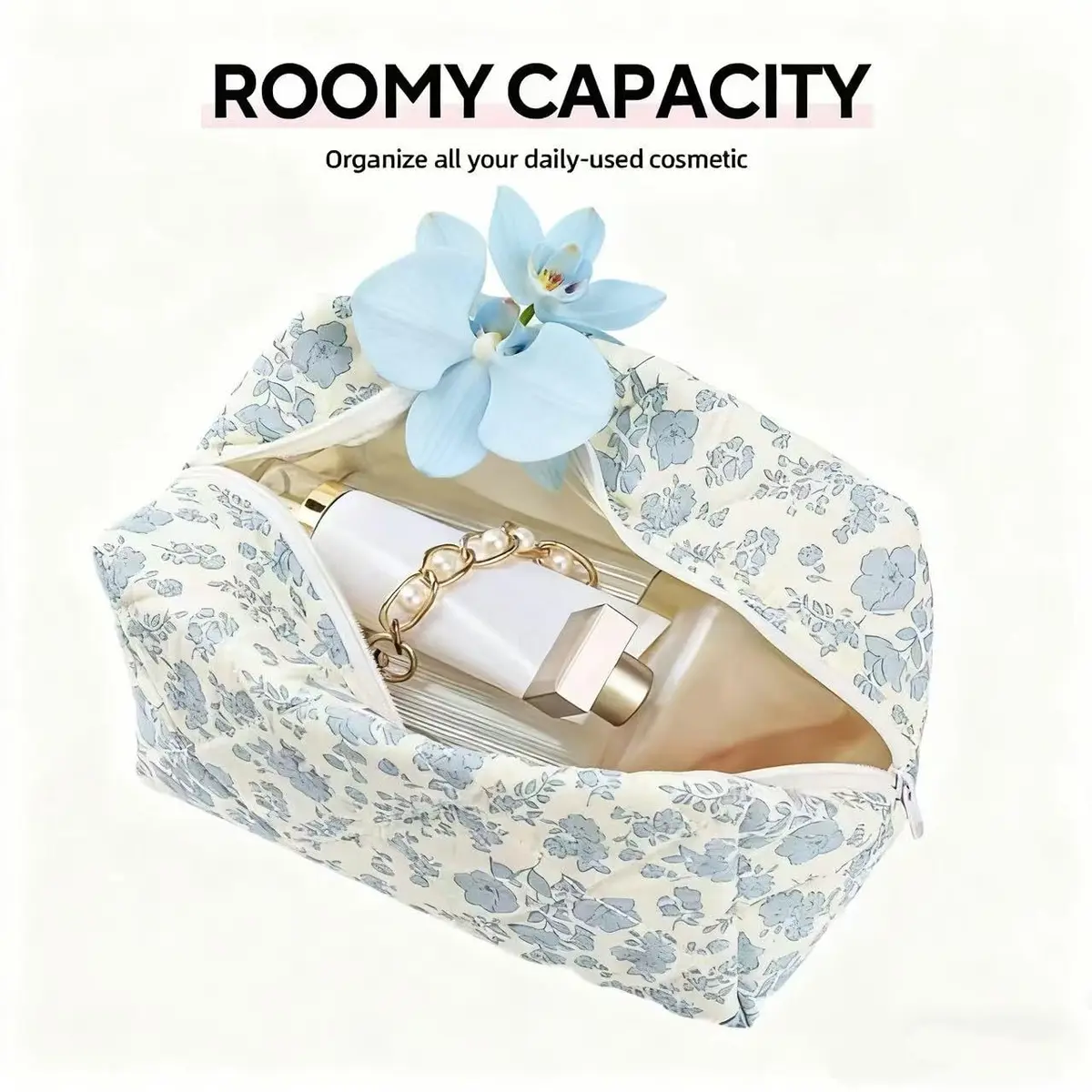 MZLUWM Puffy Coquette Floral Quilted Makeup Bag Large Fashionable Travel Pouch Cute Blue 20cm (7.8" L x 4.7" W x 3.9" H) - view 2