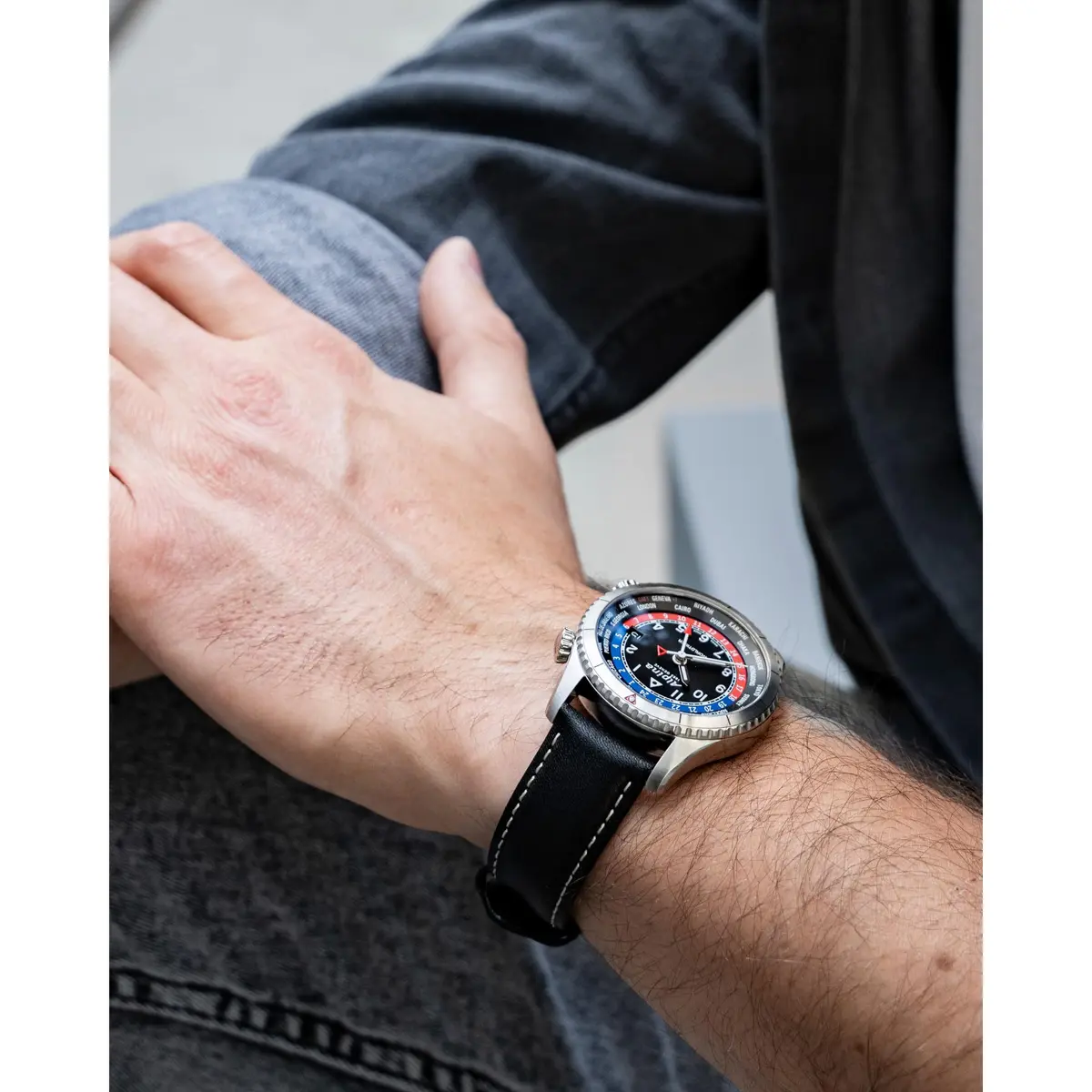 Alpina Men's Swiss Startimer Worldtimer Quartz Watch, Stainless Steel, GMT, Sapphire Crystal | GMT & Worldtimer Functionality - view 3