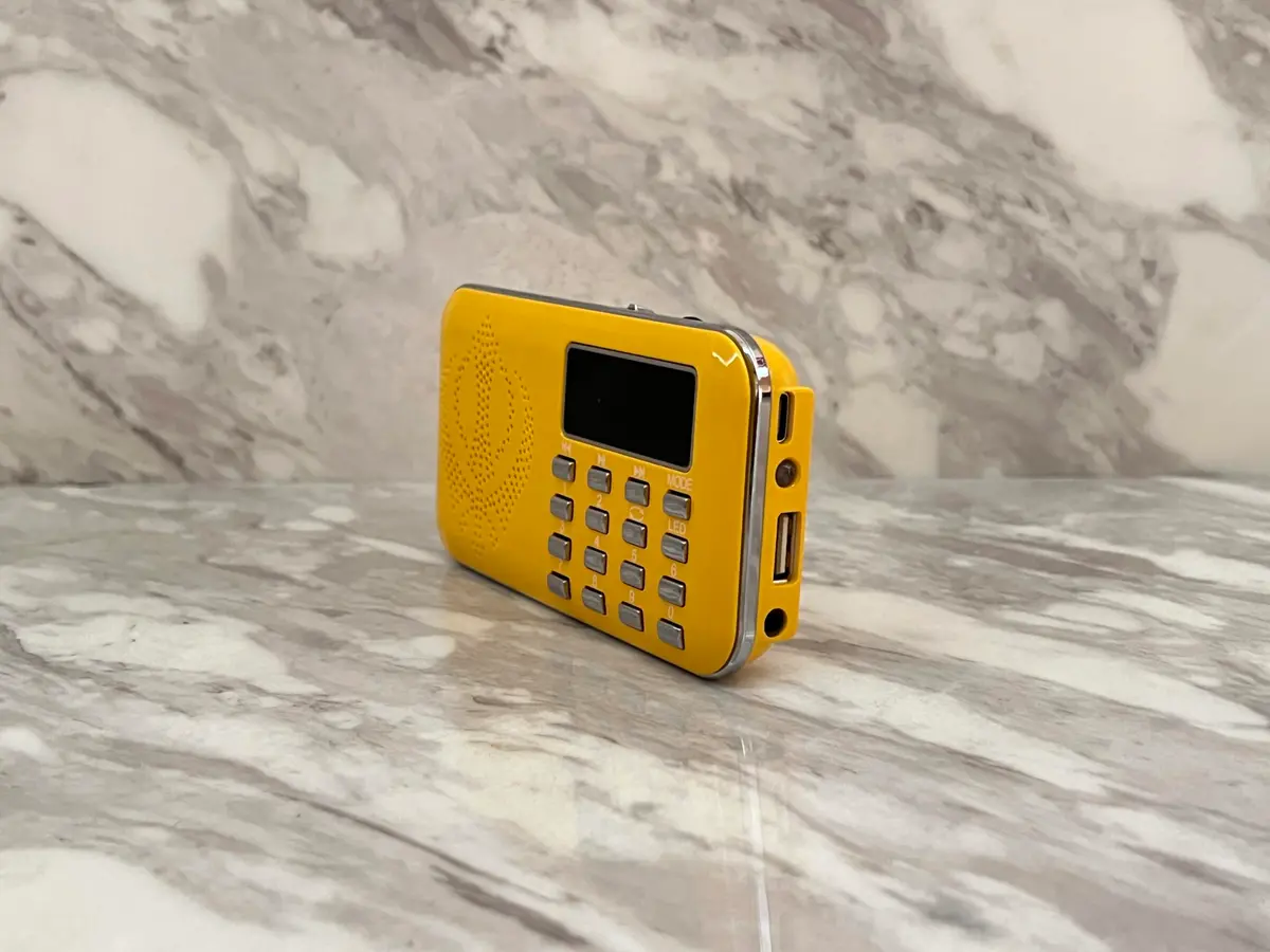 SewaStore.com Gurbani Radio Player with Nitnem & Kirtan | 2100 Hours Gurbani Content, USB Charge, Yellow - view 2
