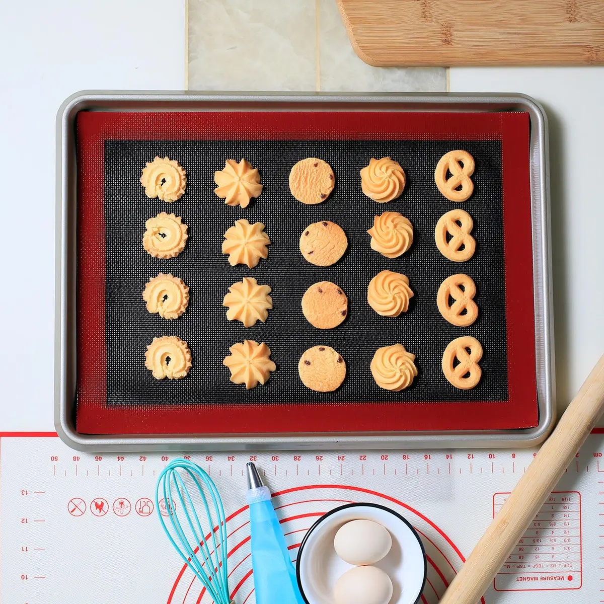 Amyandone Silicone Baking Mat with Microperforated, 2 PCS 40cm x 31cm (16" x 12") | Non-Stick Oven Liner for Half Sheet Pan, Reusable Air Mesh Silicone Mat - view 7