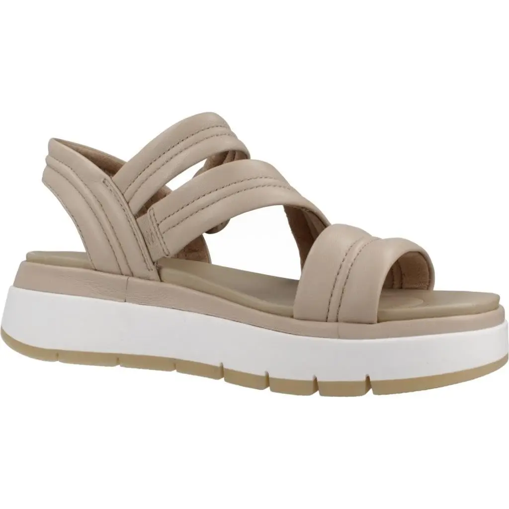 Clarks Women's Modern Sandal, Sand Leather, 8 | Breathable Leather & Classic Look - view 5