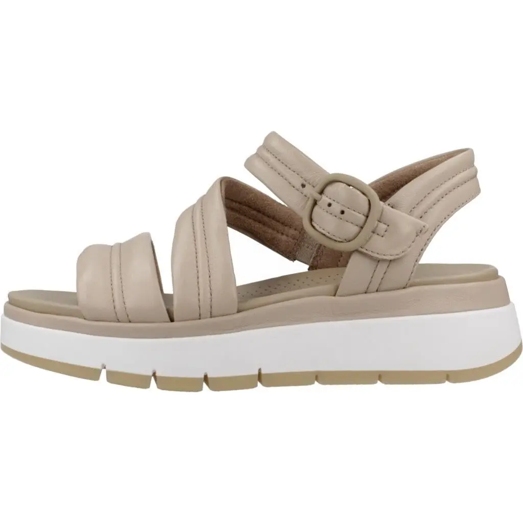 Clarks Women's Modern Sandal, Sand Leather, 8 | Breathable Leather & Classic Look - view 2