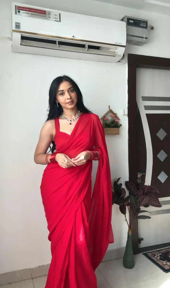 StyleScope Women's Ready-to-Wear Georgette Saree with Unstitched Blouse Piece, Pure Red, 5.5m (18 ft) | Festival & Party Wear - view 6