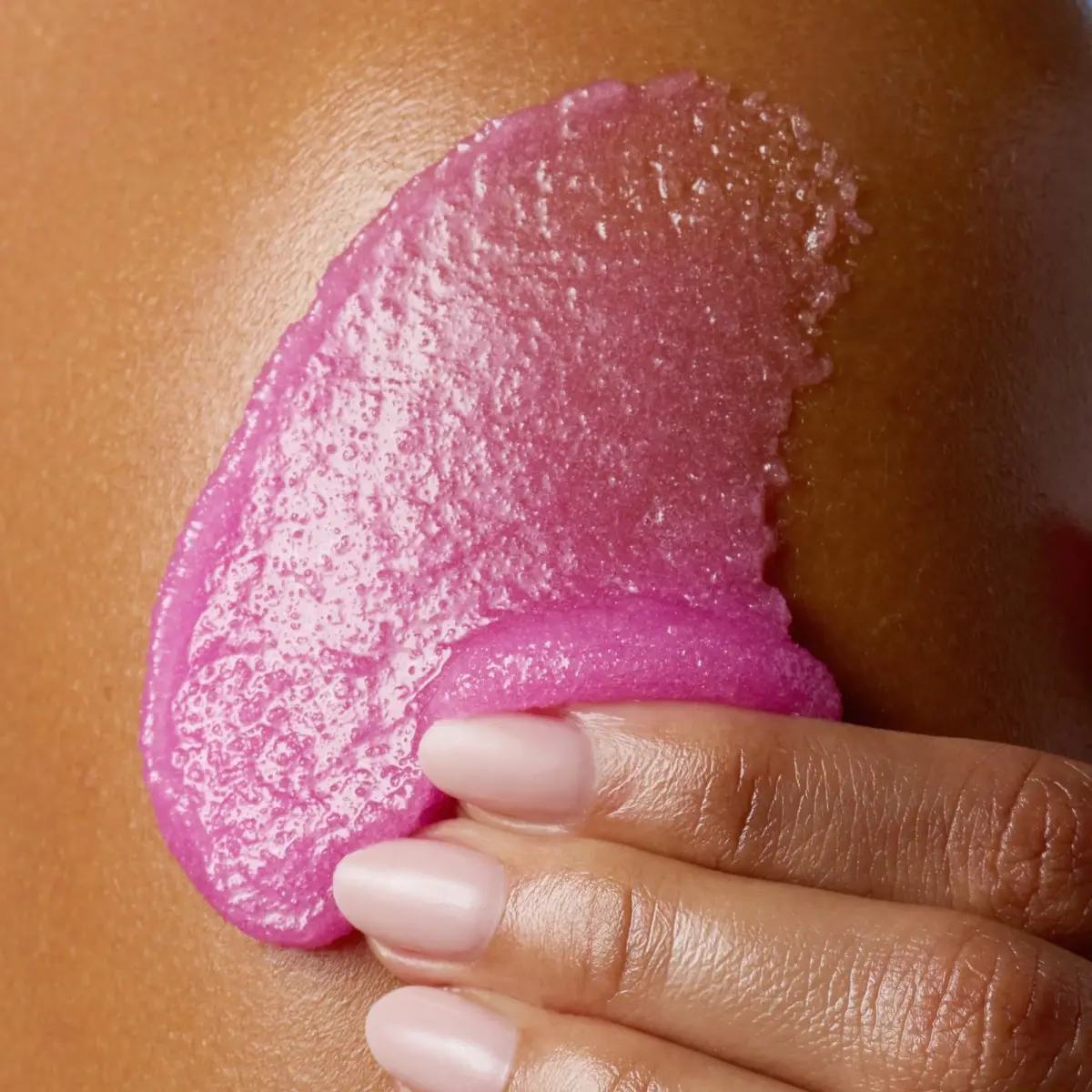 Tree Hut Raspberry Fizz Body Scrub 510g (18 Oz) | Exfoliating & Nourishing with Shea Butter - view 4