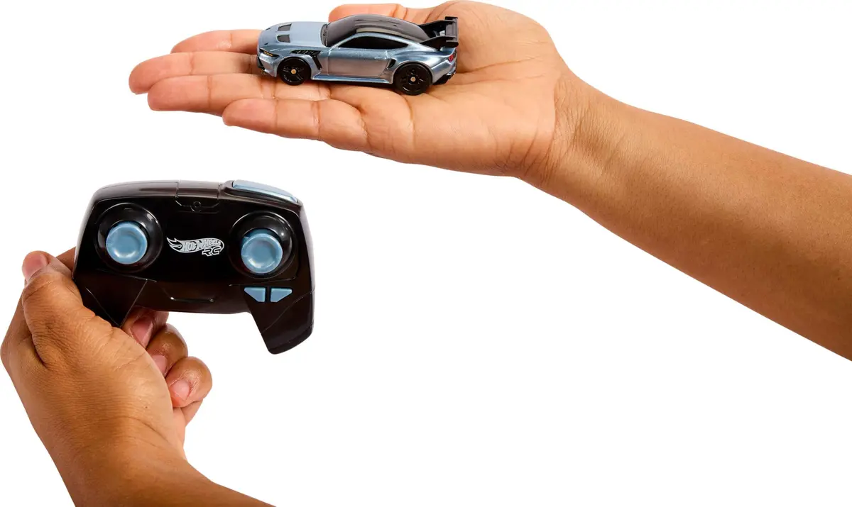 Hot Wheels RC Ford Mustang GTD 1:64 Scale | ASTM-Tested, Rechargeable Toy Car - view 7