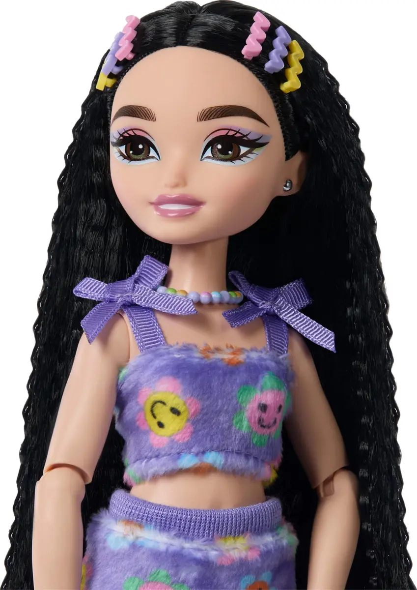 Barbie Dream Besties Skate Party Renee Doll & Accessories | 5-inch, Posable, Multicolor - view 3